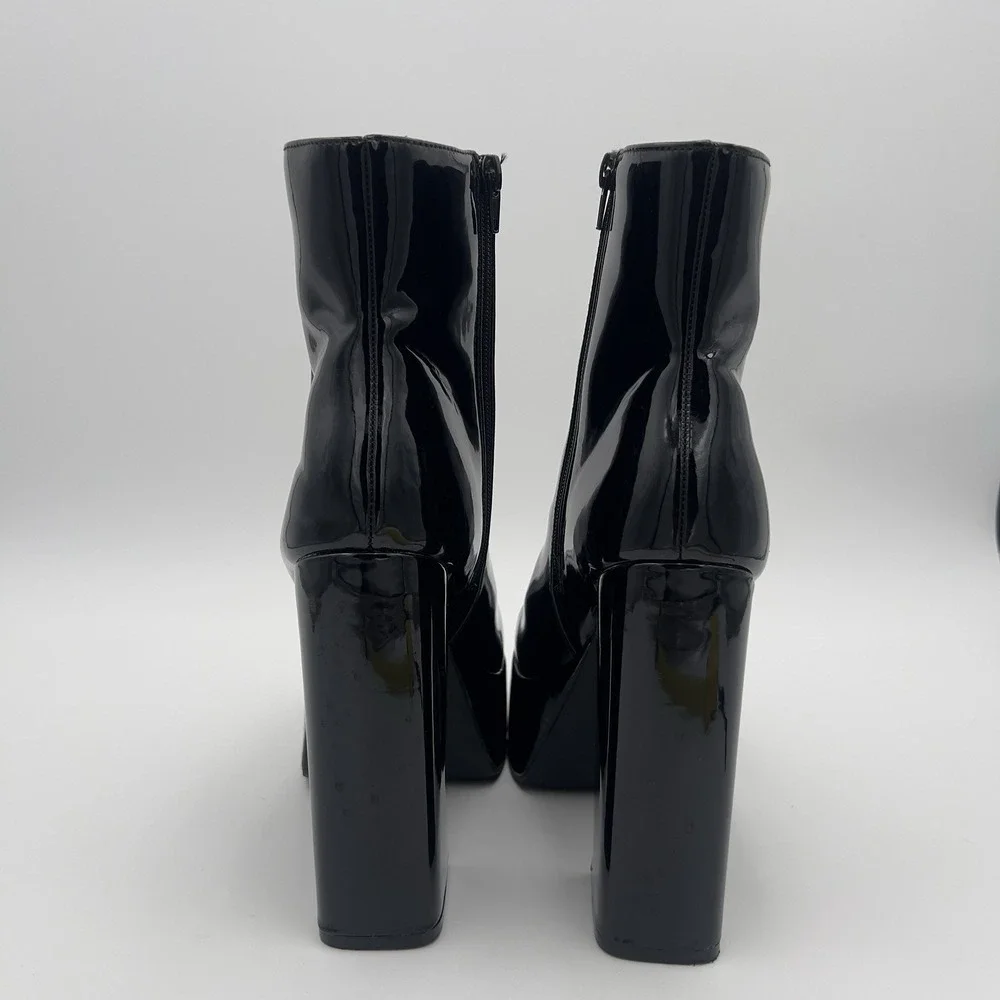 Women's Black Patent Platform Ankle Boots Round Toe Zip Closure Size 8